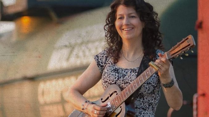 The Donna Herula Trio includes Donna Herula (vocals and resonator slide guitar), Tony Wittrock (resonator guitar), and Marc Edelston (upright bass).