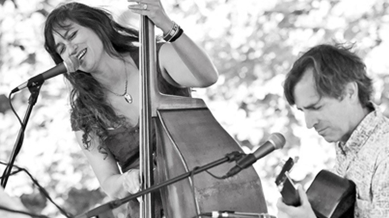 Award-winning singersongwriter Wil Maring and virtuose guitarist/fiddler Robert Bowlin.