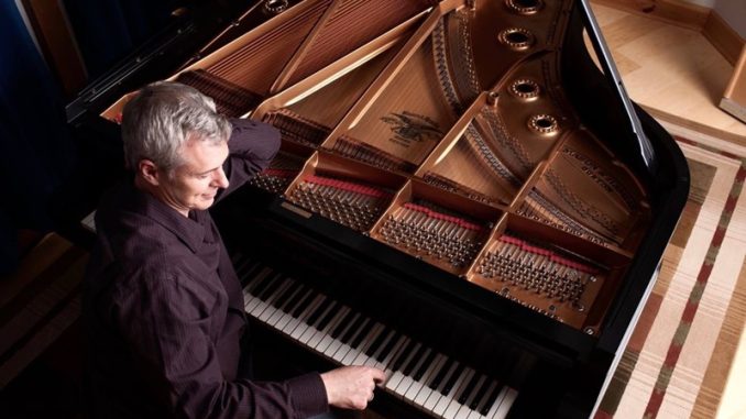 Sundays on the Square featuring Square Notes with John Hegner & Friends | Sept. 1, last FREE 2024 concert. 5-7 pm CDT, Woodstock, IL.